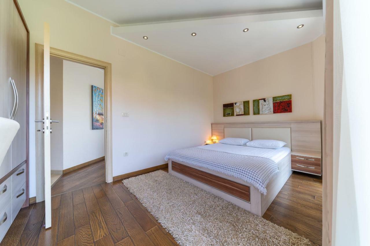 Apartments Crystall Budva Ngoại thất bức ảnh